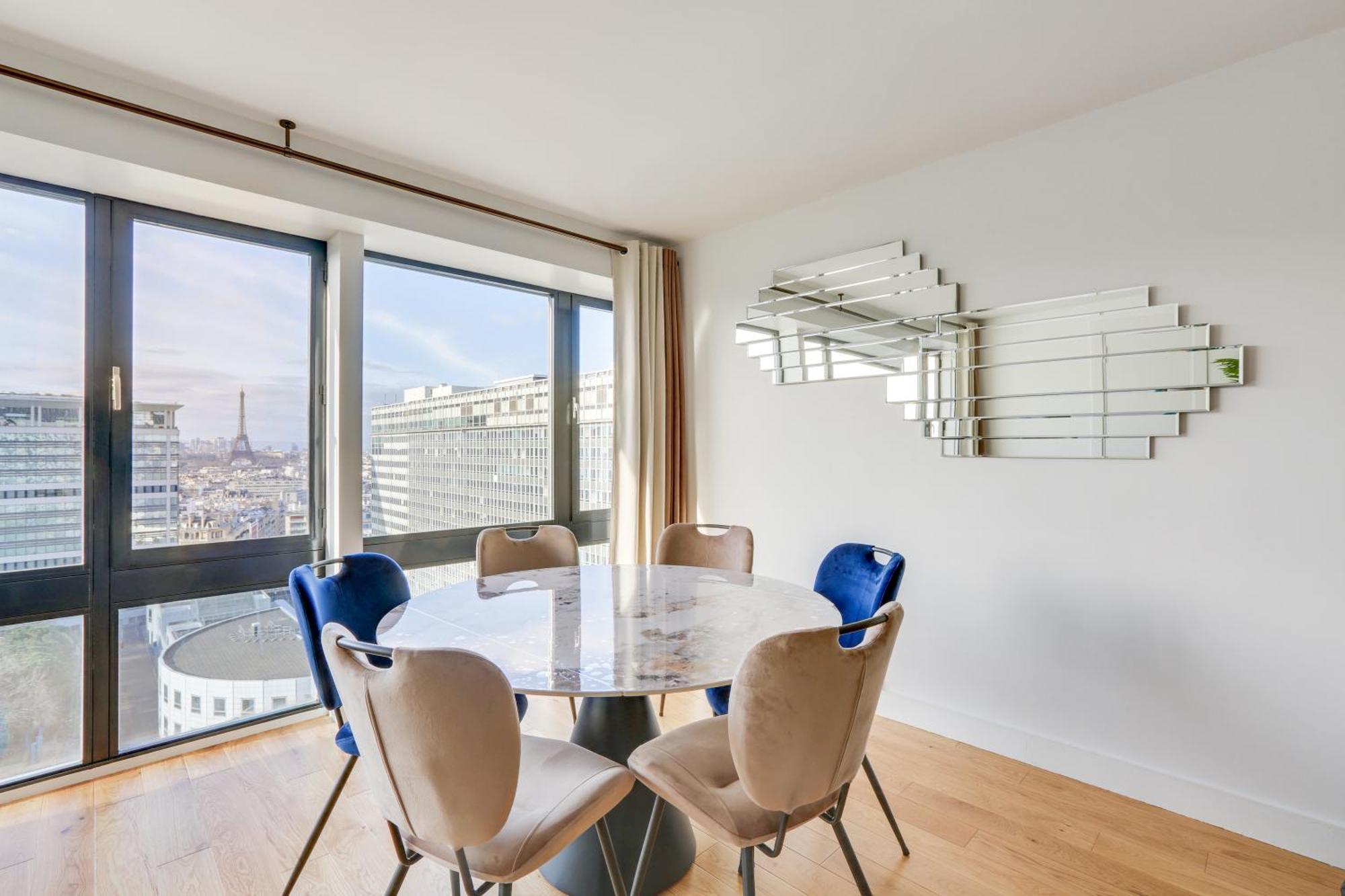 Paris Luxury Apartment 75M2 With Eiffel Tower View, 1 Min Metro, Parking Eksteriør bilde