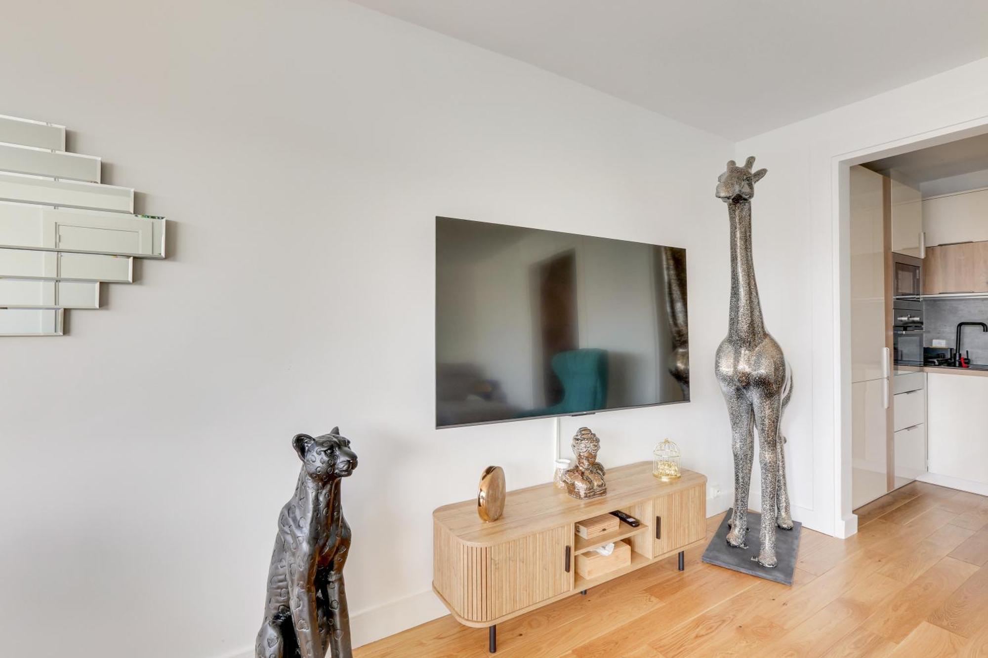 Paris Luxury Apartment 75M2 With Eiffel Tower View, 1 Min Metro, Parking Eksteriør bilde