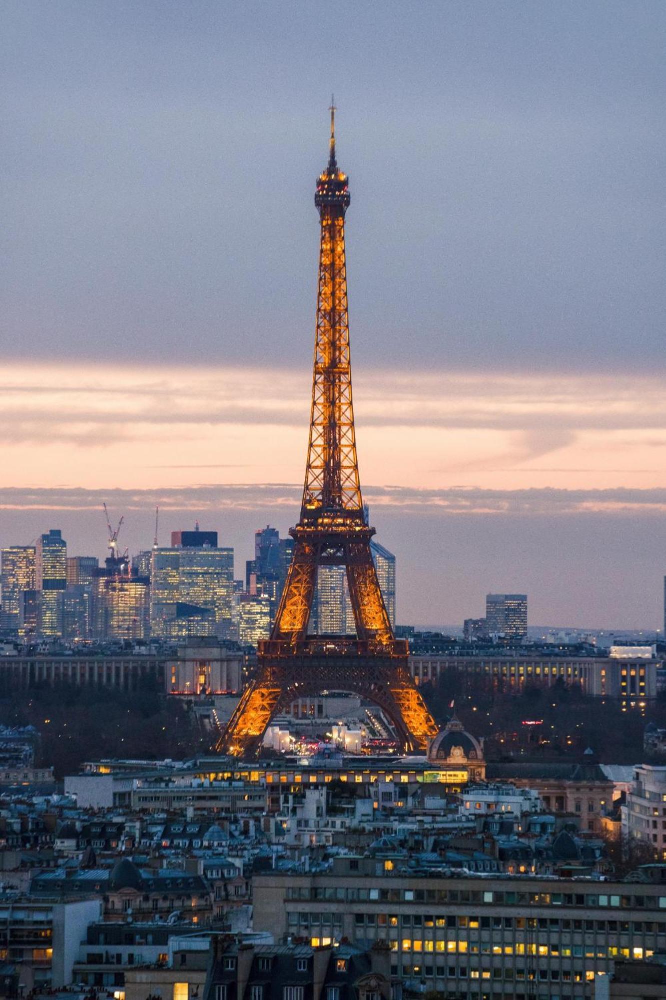 Paris Luxury Apartment 75M2 With Eiffel Tower View, 1 Min Metro, Parking Eksteriør bilde