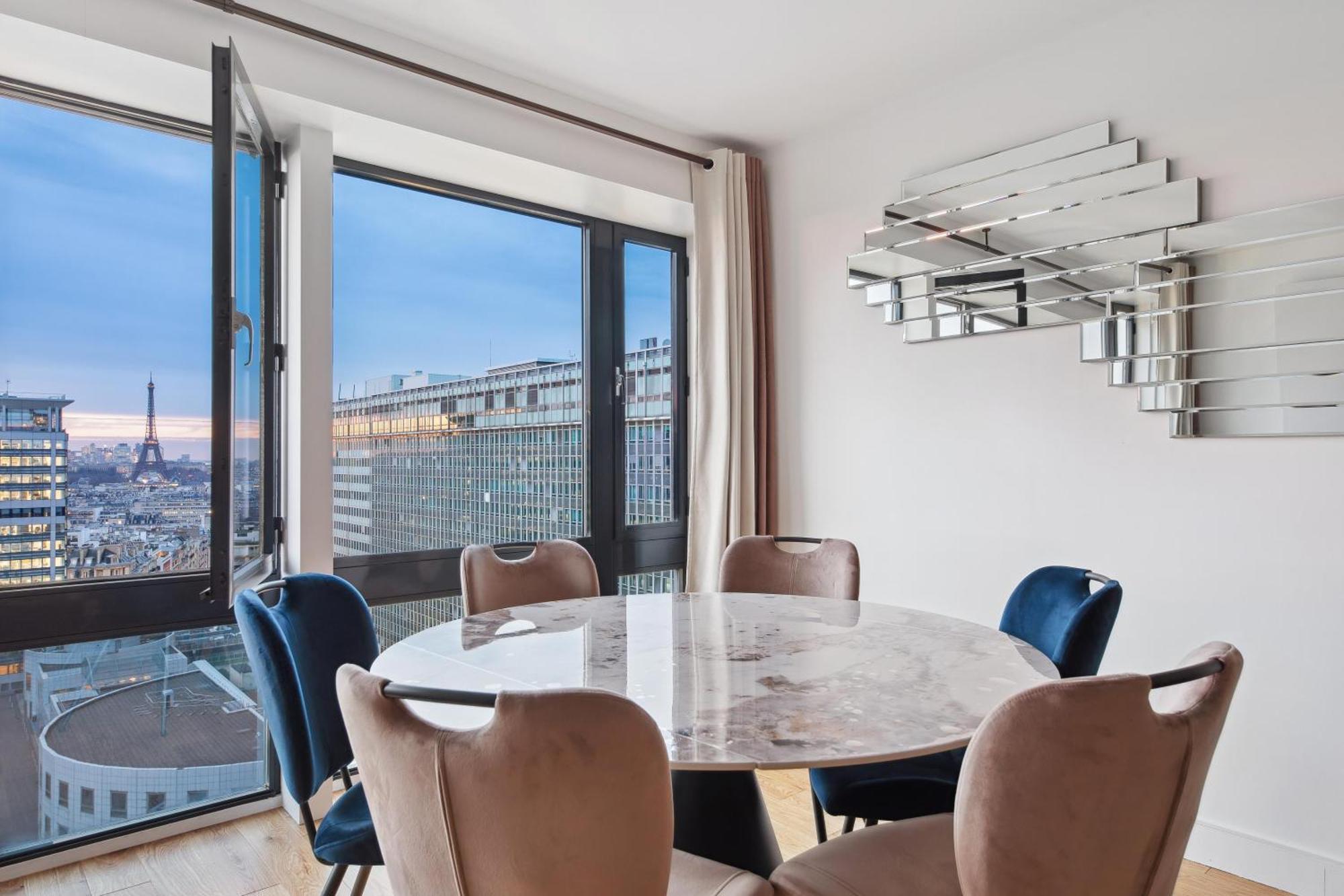 Paris Luxury Apartment 75M2 With Eiffel Tower View, 1 Min Metro, Parking Eksteriør bilde