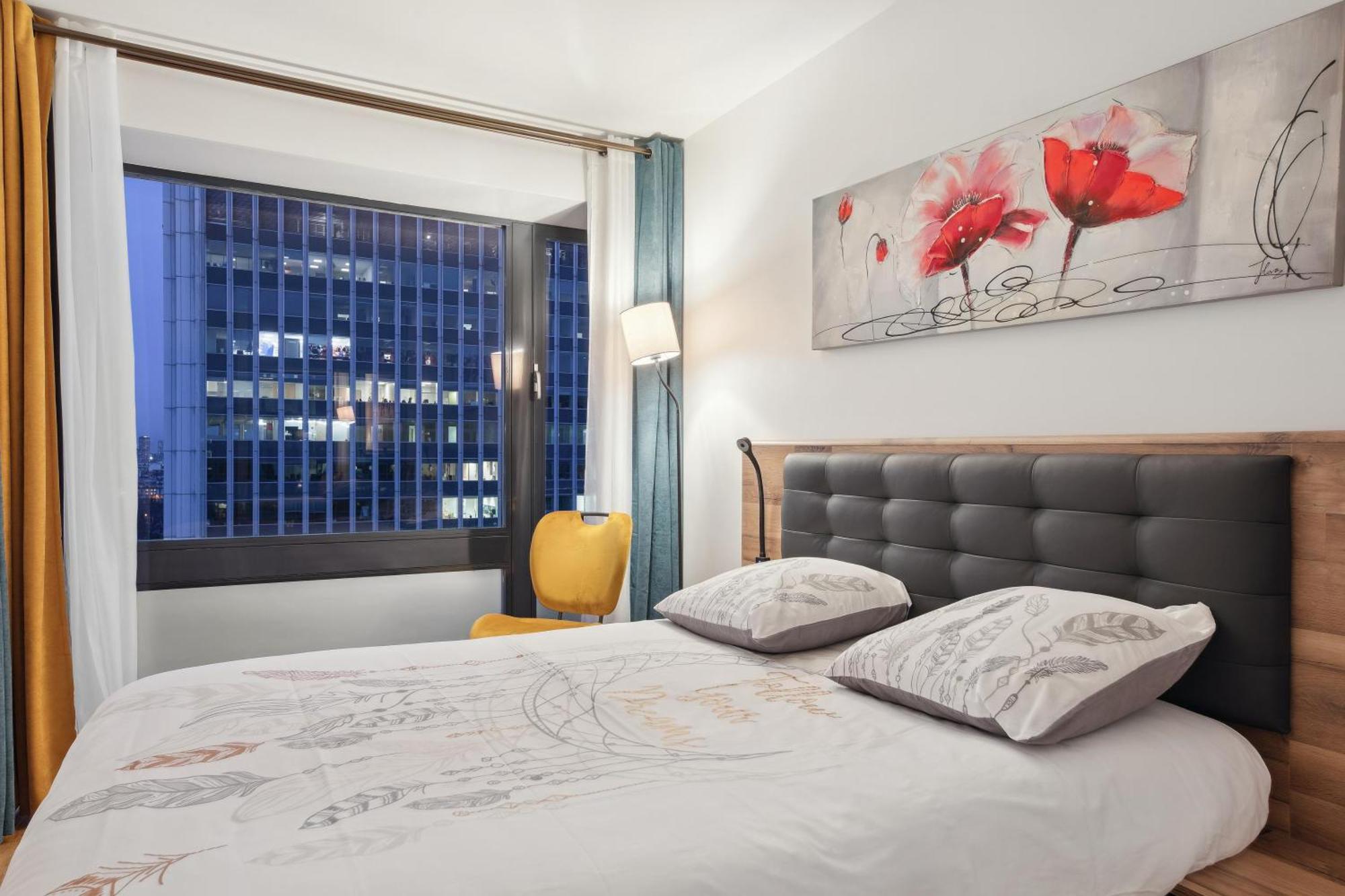 Paris Luxury Apartment 75M2 With Eiffel Tower View, 1 Min Metro, Parking Eksteriør bilde